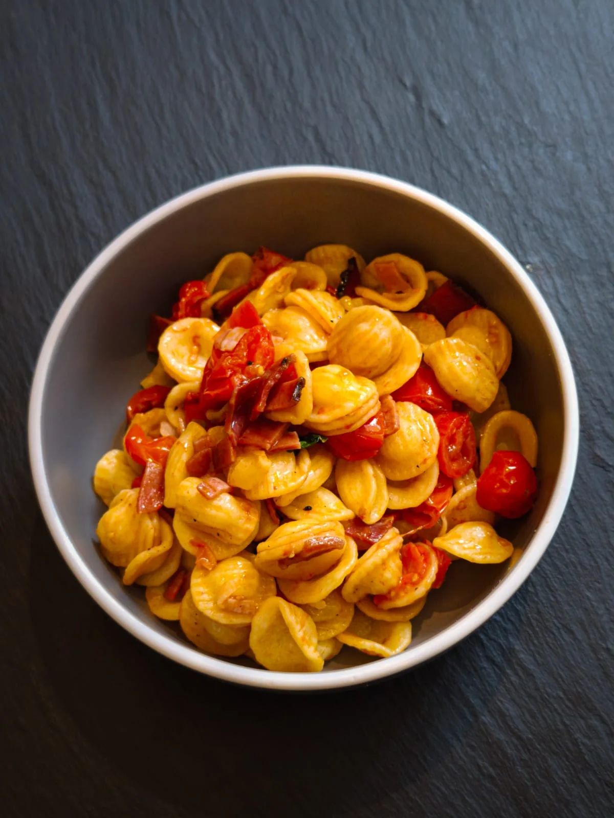 Pasta con pomodorini della cucina di KZero